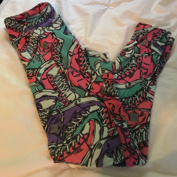 LuLaRoe Pants - LuLaroe OS leggings used condition